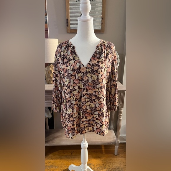 Ava & Viv Tops - Ava & Viv Floral Top